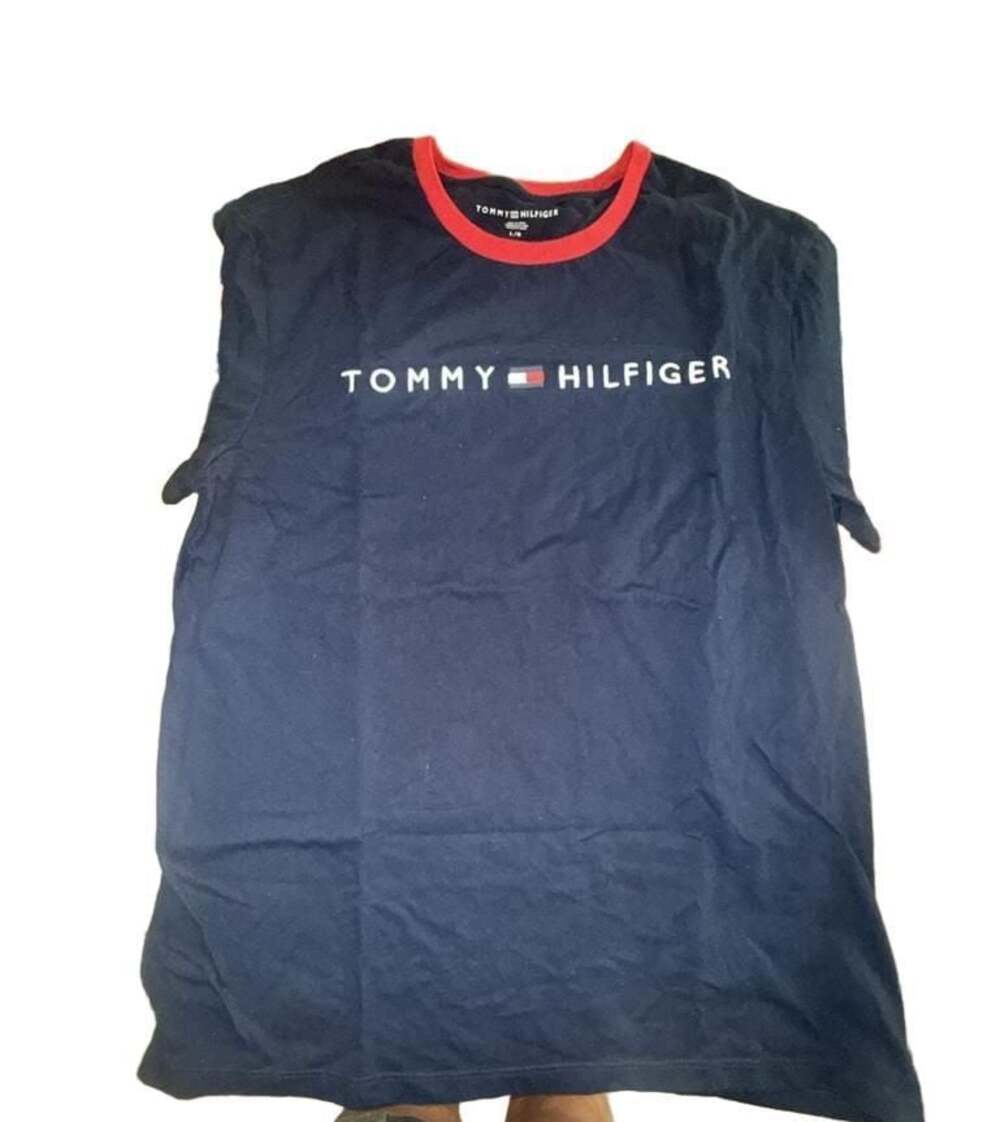 Tommy Hilfiger Men's Navy Blue Logo T-Shirt with Red Collar Size L